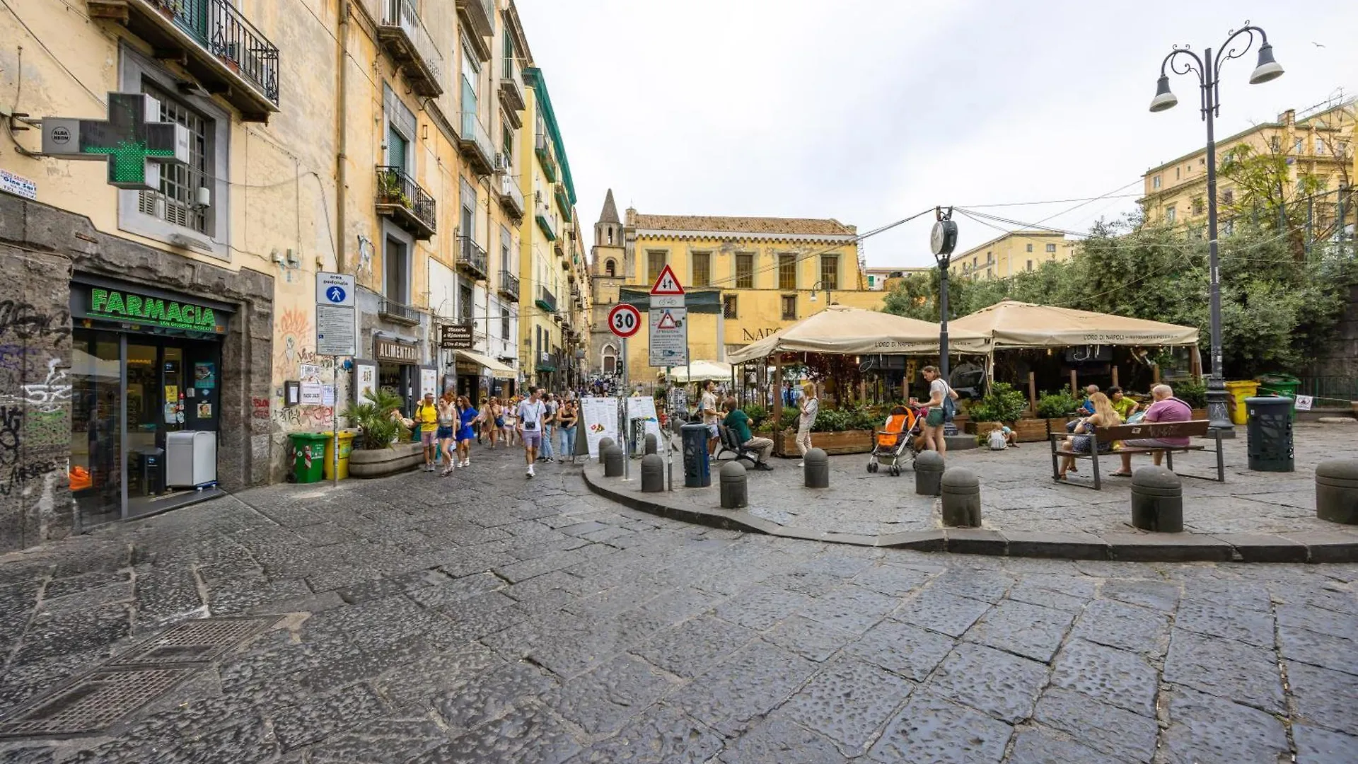 Piazza Miraglia - Apartment By Wonderful Italy Naples